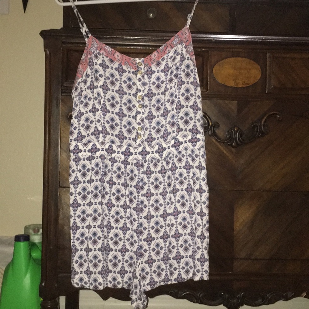 American Eagle Romper. Patterned. Size Small